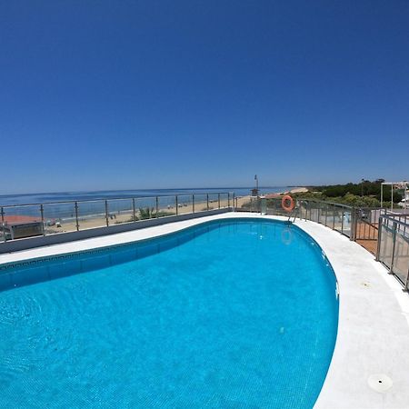 Islantilla Primera Linea De Playa, Piscina, Parking Extérieur photo